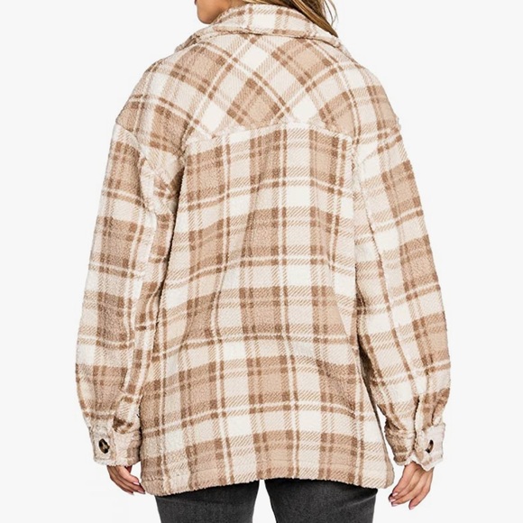 Women’s Cozy Soft Sherpa Teddy Coat Plaid Shacket - Picture 3 of 4